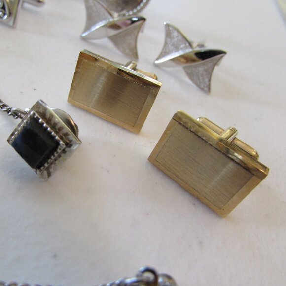 Cufflinks/Tie Tacks/Tie Clips Lot - Picture 7 of 16